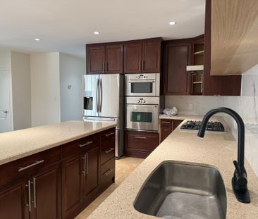 For Lease - 220 Millard Avenue Unit# 1 (Front), Newmarket, Ontario - Photo 2