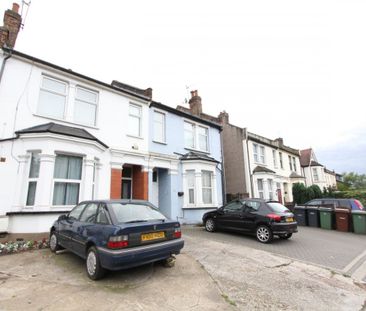Pinner Road, HA1, Greater London - Photo 6