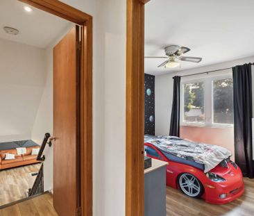 For Lease - 9 Trotters Lane, Brampton, Ontario - Photo 3