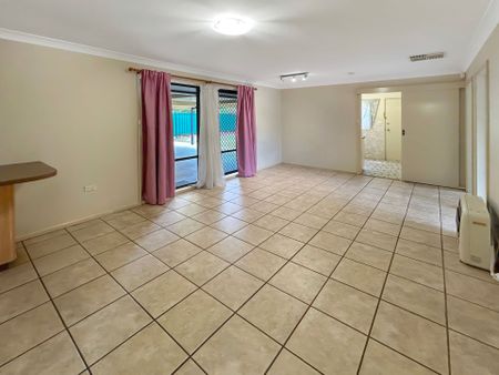 3 Bedroom Family Home - Photo 4