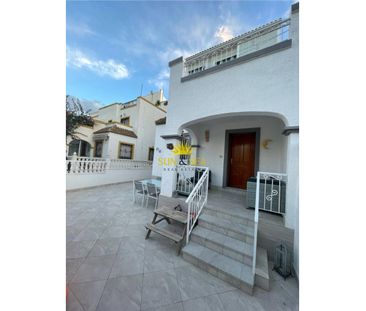 4 BEDROOM SEMI-DETACHED HOUSE - ORIHUELA COSTA - Photo 3