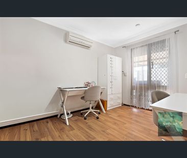 8 Kerun Ct, Armadale, WA 6112 - Photo 2