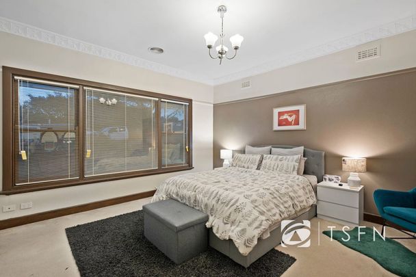 Spacious Family Home in Golden Square - Photo 1