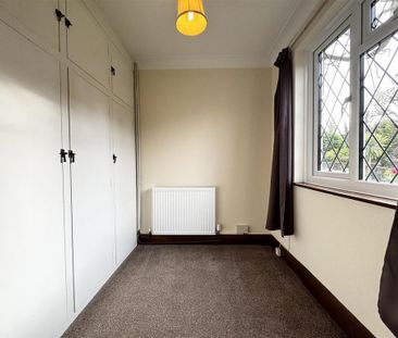 4 bedroom detached house to rent - Photo 6