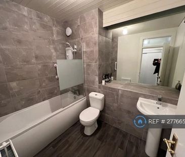 3 bedroom end of terrace house to rent - Photo 6