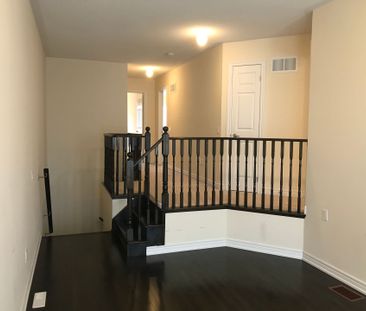 For Lease - 14 Sibbald Avenue, Markham, Ontario - Photo 6