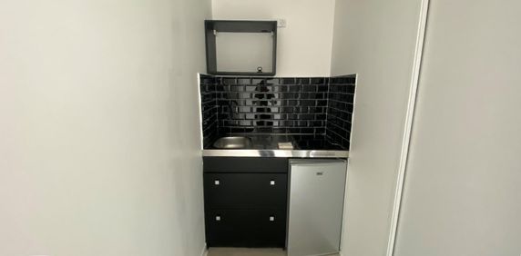 Location Appartement 1 pièce 15m² RAMBOUILLET 78120 - Photo 2