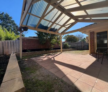 2 Bedroom unit in handy location - Photo 6