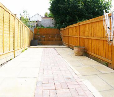 2 bedroom terraced house to rent - Photo 5