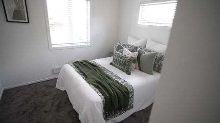 Modern Living on Naylor - Photo 5