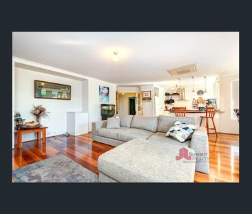 2 Howitt Way, Dalyellup, WA 6230 - Photo 3