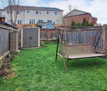 Condo Townhouse For Lease | N9255432 - Photo 2