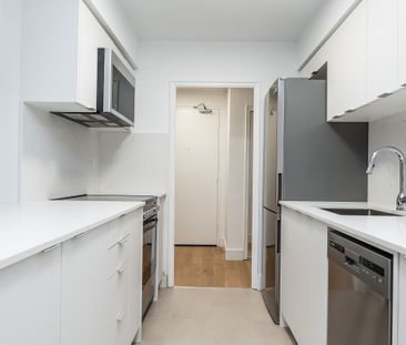 47-49 Riverwood Parkway - Photo 3