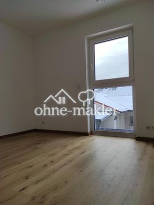 Neuwertige DHH nähe Saturarena - Photo 1