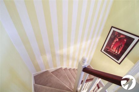 4 bedroom terraced house to rent - Photo 3