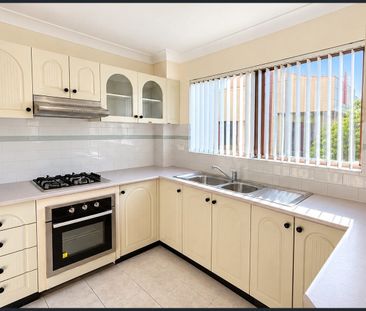 TWO BEDROOM UNIT WITH RIVERSIDE VIEWS ! - Photo 6