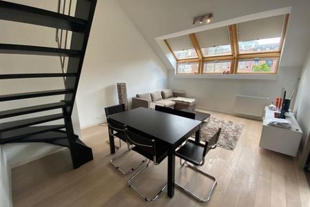Proche de la Place du Luxembourg, Penthouse duplex meublé 3 chambres - Photo 4