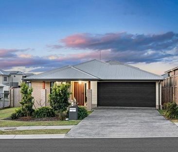 For Lease: Spacious & Stylish Home in Prime Park Ridge Location - Photo 5