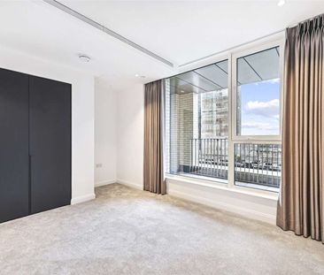 A modern 2 bed apartment situated in the sought after Oval Village ... - Photo 4