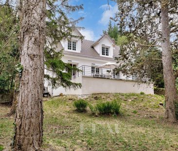 Maison familiale non-meublée avec grand jardin à Marly-le-Roi - Photo 1