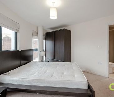 2 bedroom flat to rent - Photo 6
