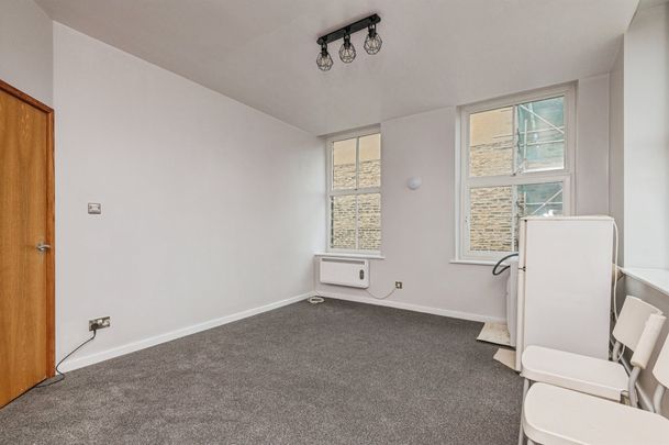 Byram Street, Huddersfield - Photo 1