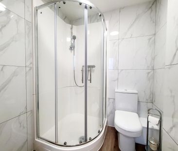 Studio to rent - Photo 6