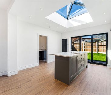 4 bedroom semi-detached house to rent - Photo 4