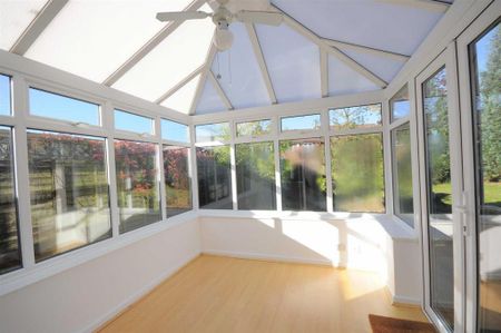 3 bedroom detached house to rent - Photo 4