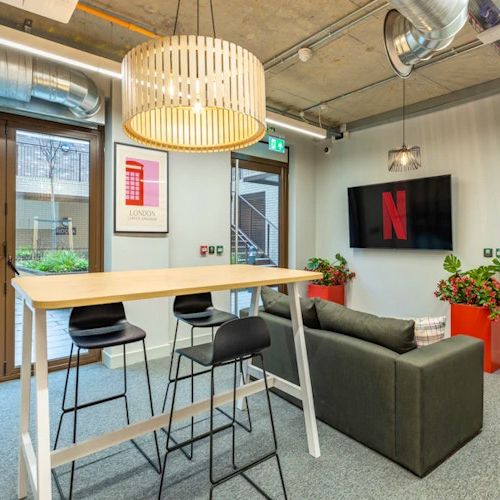 Gold Studio - Photo 1