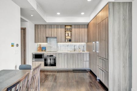 For Lease - 95 McMahon Drive, Toronto, Ontario - Photo 2