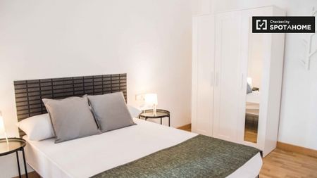 valencia, Valencian Community 46004 - Photo 2