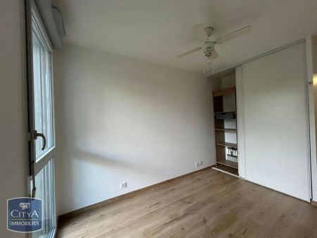 Appartement à louer 4 pièces 80.87m² - Photo 2