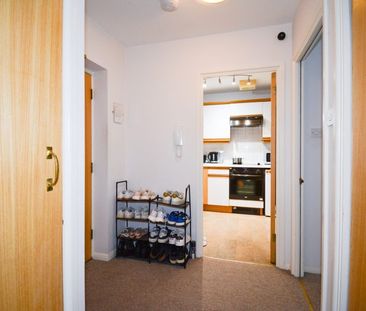 1 Bed Flat - Photo 6
