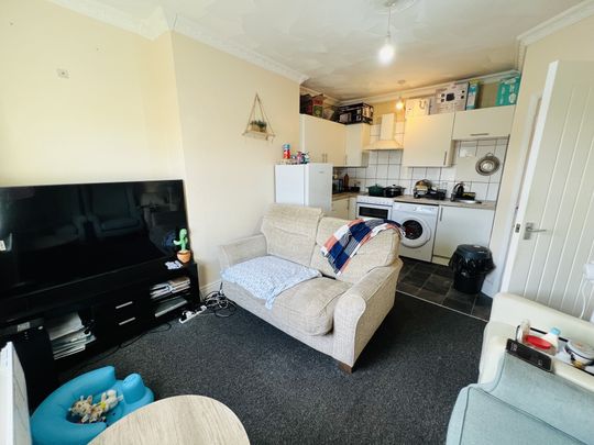 Pevensey Road, Eastbourne - Photo 1