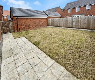 4 bedroom detached house to rent - Photo 3