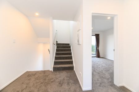 Modern living on Triangle! - Photo 3