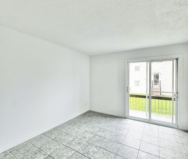 2 Beds 1 Bath - 914 Rue Désaulniers, Saint-Jean-sur-Richelieu - Photo 1