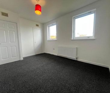 3 bedroom maisonette to rent - Photo 2