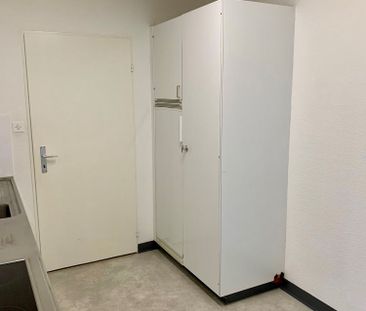 "Geräumige 4 Zimmerwohnung mit zwei Balkonen am Wiesenplatz" - Photo 6