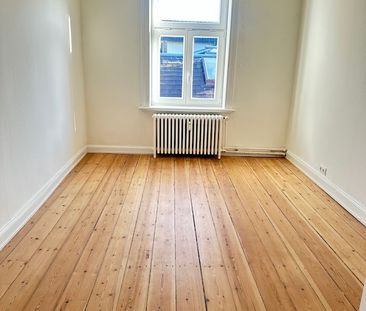 modernisierte 2,5 Zimmer Dachgeschosswoh ... - Photo 1