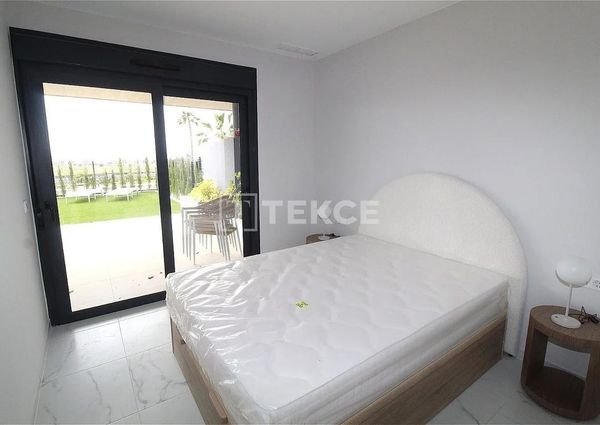 Torrevieja, Cala del Moro, Alicante, Valencian Community 03184
