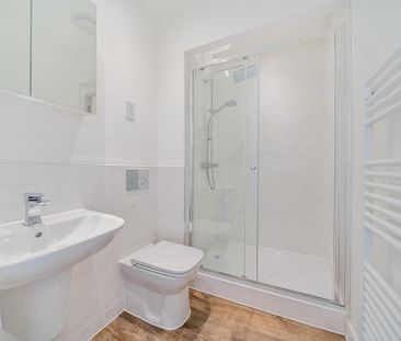 4 bedroom detached house to rent - Photo 6