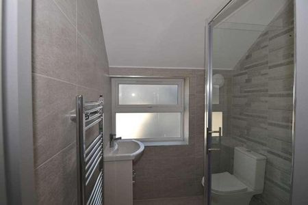 South Parade, Whitley Bay, NE26 - Photo 5