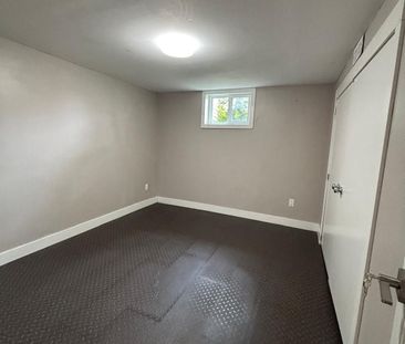 For Lease - 73 Farmbrook Road Unit# Bsmt, Toronto, Ontario - Photo 4