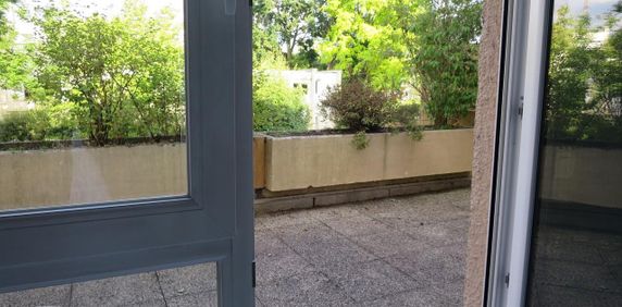 Location Appartement 3 pièces 63m² VILLENEUVE D ASCQ 59650 - Photo 2