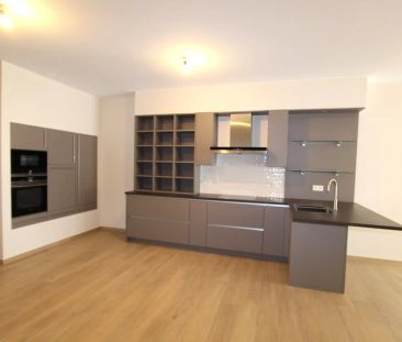 LUXE GELIJKVLOERS APPARTEMENT MET GROOT TERRAS - Photo 4