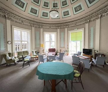 2 bedroom retirement property to rent - Photo 5