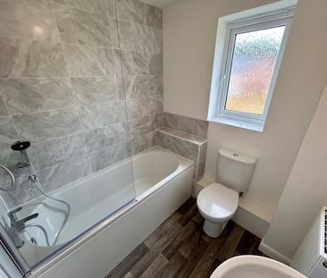 3 bedroom semi-detached house to rent - Photo 6