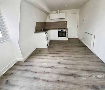 Studio to rent - Photo 4